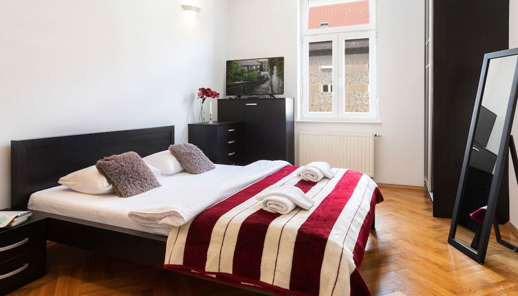 Foto 1 - Bright and Spacious 2bdr Apartment in Heart of Zagreb