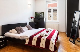 Photo 1 - Bright and Spacious 2bdr Apartment in Heart of Zagreb