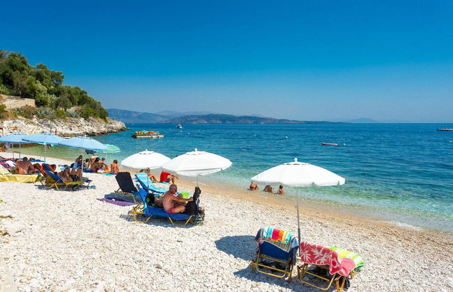 Villa Petros Large Private Pool Walk to Beach Sea Views A C Wifi Car Not Required - 180 - Foto 62