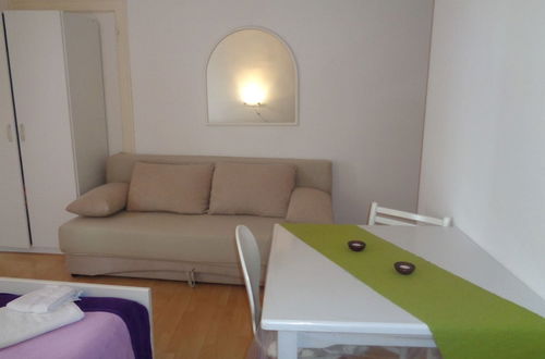 Photo 14 - Cozy Studio Apartment Gordana