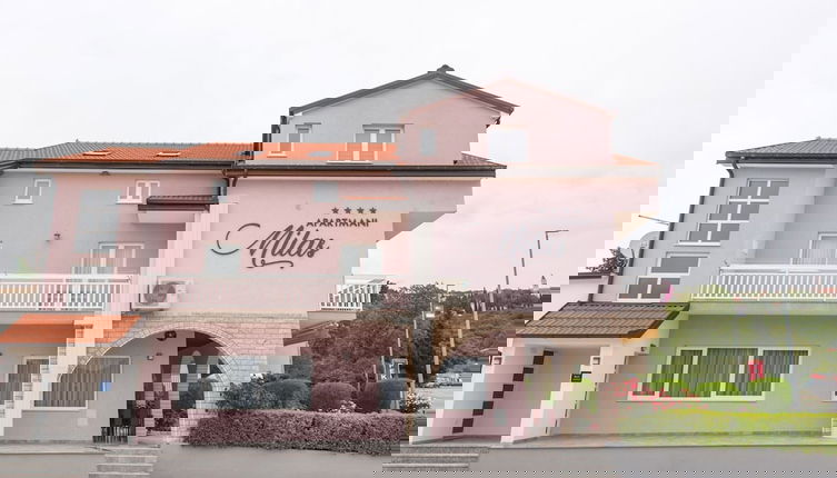 Photo 1 - Apartment in Imotski With Parking