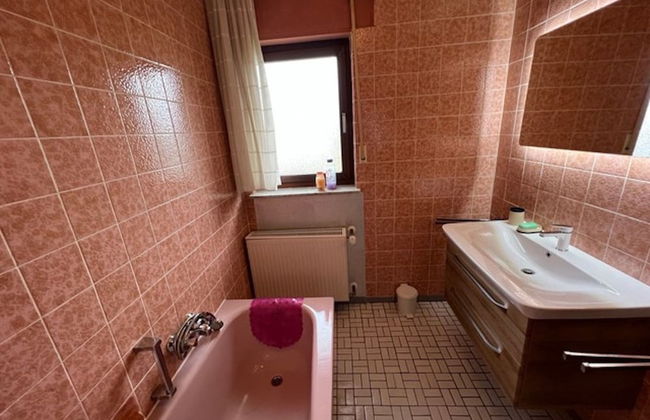 Holiday Home in Hesse with Infrared Sauna near Sauerland - Photo 13