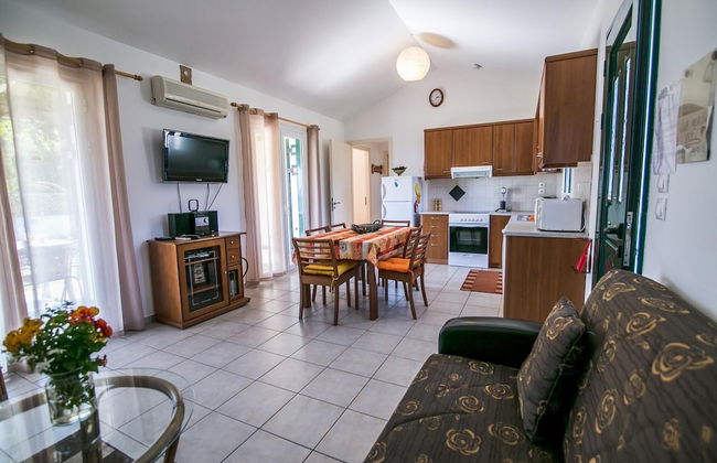 Villa Melissa Large Private Pool Walk to Beach Sea Views A C Wifi Car Not Required - 1926 - Foto 19