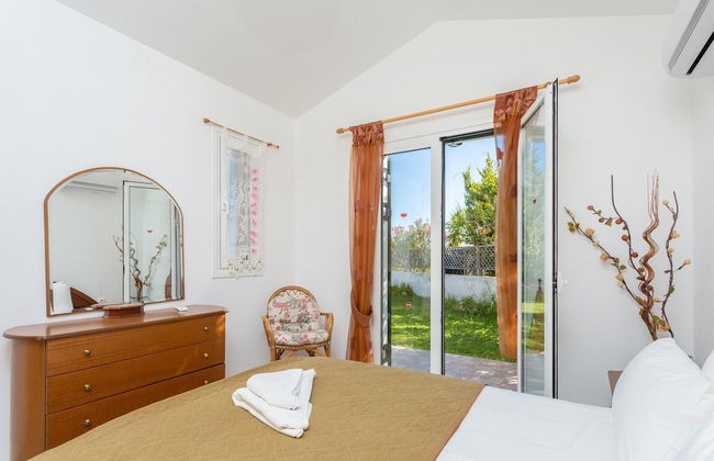 Villa Melissa Large Private Pool Walk to Beach Sea Views A C Wifi Car Not Required - 1926 - Foto 32