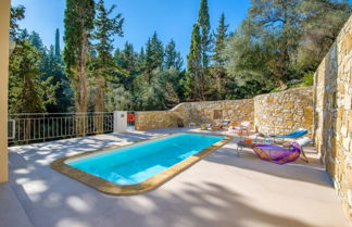 Photo 3 - Villa Alexandros Swimming Pool Walk to Beach A C Wifi - 3454