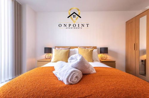 Photo 6 - ✰OnPoint- AMAZING Apt perfect for Business/Work✰