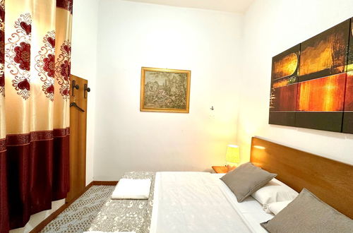 Photo 15 - 4 Bed Rooms Luxury Apartment Near Colosseum