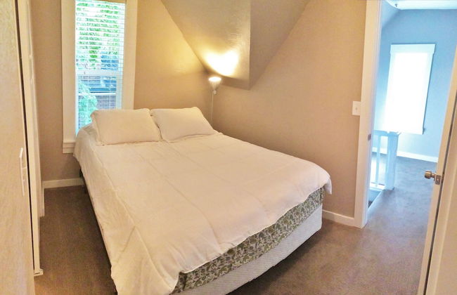 Historic Downtown Victorian Home - Foto 5