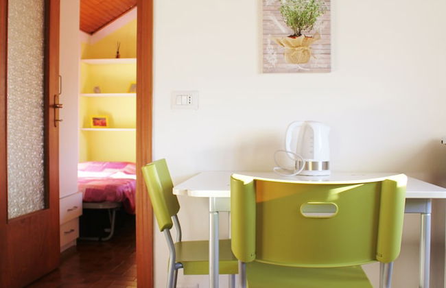J HomeHolidays - Photo 4