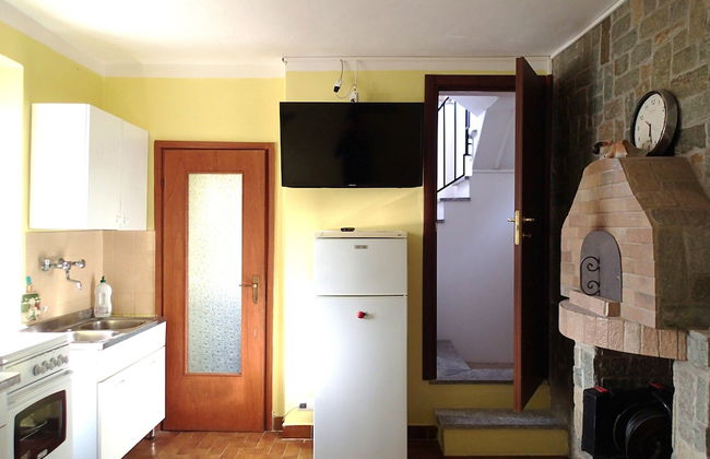 J HomeHolidays - Photo 5