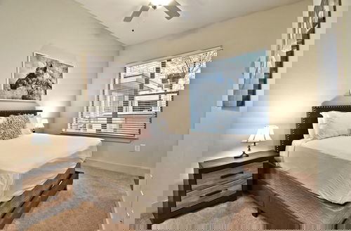 Photo 7 - Corporate Suites at Knox Henderson Dallas