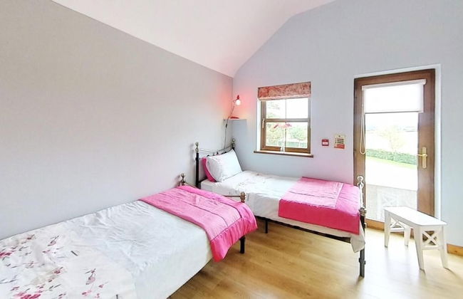 Charming 3-bed Cottage Moira - Hillsborough - Photo 4