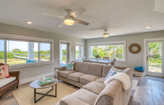 Photo 1 - Barefoot Hideaway Family Beachfront Retreat