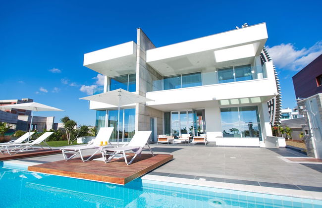 Tranquility Beachfront Villa - Foto 61