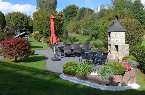 Photo 18 - Picturesque Apartment in Lichtenhain With Pond