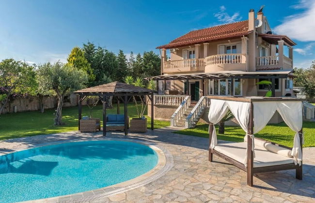 Villa Maxim with Private Pool & Tennis Court - Foto 19