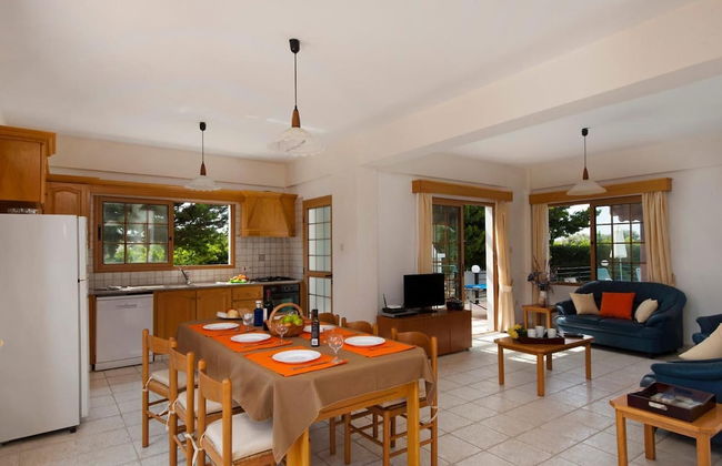 Panareti Coral Bay Hotel - Photo 20