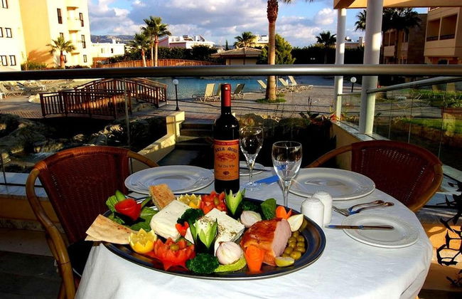 Panareti Coral Bay Hotel - Photo 28