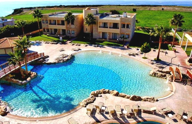 Panareti Coral Bay Hotel - Photo 39