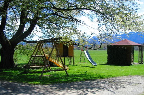 Foto 29 - Spacious 4 Person Holiday Home near Chiemsee