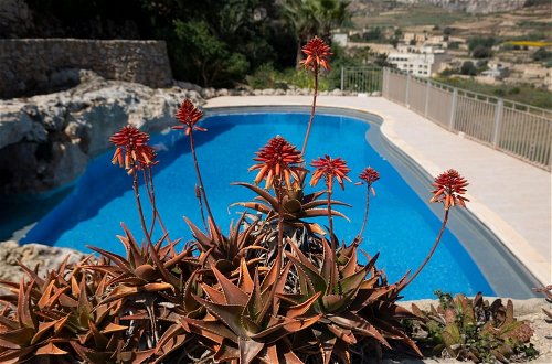 Foto 30 - Villeleynah Amazing Gozitan Villa + Pool