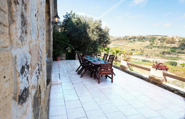 Villeleynah Amazing Gozitan Villa + Pool - Foto 17