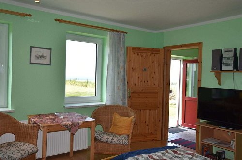Photo 10 - Comfy Holiday Home in Bastorf With Sea View