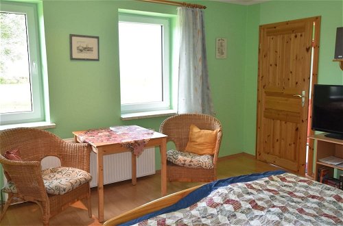 Photo 9 - Comfy Holiday Home in Bastorf With Sea View