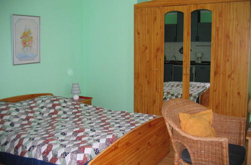 Foto 4 - Comfy Holiday Home in Bastorf With Sea View