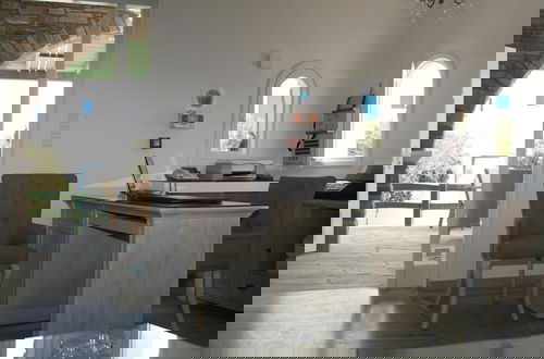 Photo 4 - Adonis Hotel & Apartments