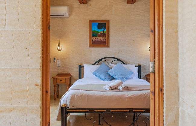 Ta Danjela 4 Bedroom Villa With Private Pool - Photo 2