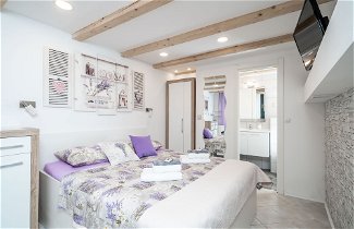 Photo 1 - Lavender Room