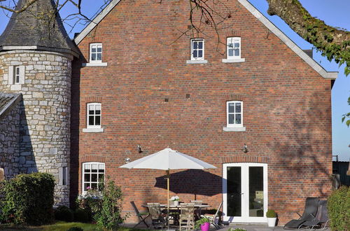 Photo 9 - Quaint Holiday Home With Sauna in Limbourg