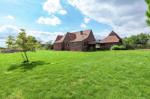 Photo 16 - Cozy Holiday Home in Ploegsteert With a Garden