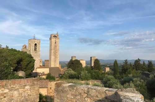 Foto 34 - Stylish Luxury Loft Sleeps 4 San Gimignano Tuscany