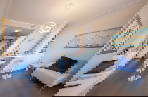 Photo 12 - Suite on The Lake