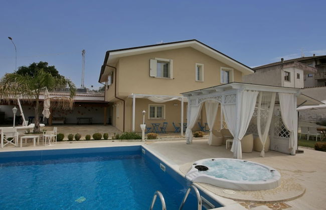 Mansion in Case Alte With Pool & Nature Trails - Foto 18