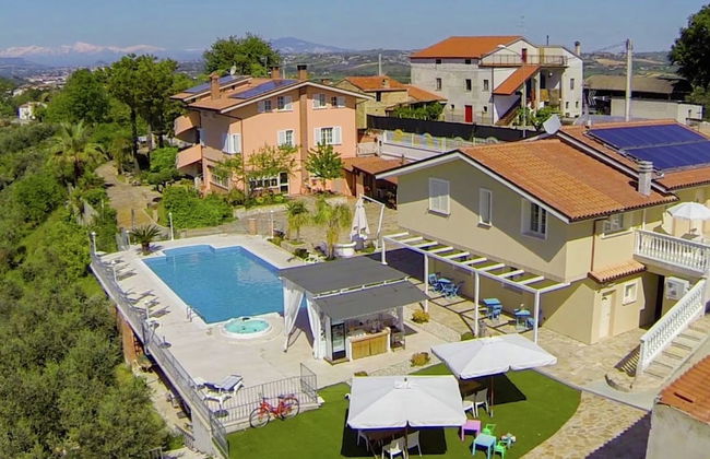 Mansion in Case Alte With Pool & Nature Trails - Foto 36