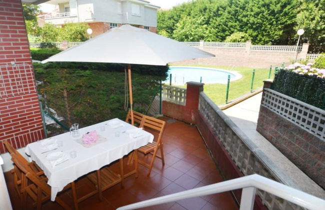 106305 - Apartment in Isla - Foto 1