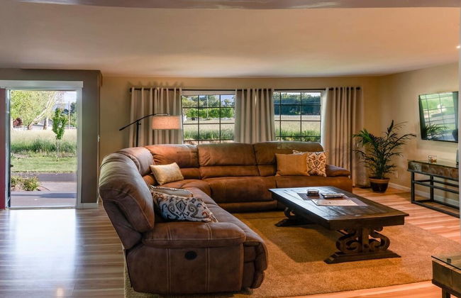 Racing Horse Ranch with Unlimited Golf - Foto 17