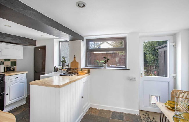 Stunning Character 2bed Cottage in St Albans Wifi - Foto 9