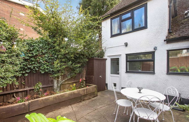 Stunning Character 2bed Cottage in St Albans Wifi - Foto 14