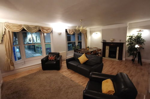 Foto 13 - Huge 6-bed Apartment in Darlington Centre
