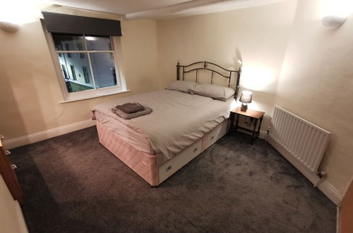 Foto 2 - Huge 6-bed Apartment in Darlington Centre