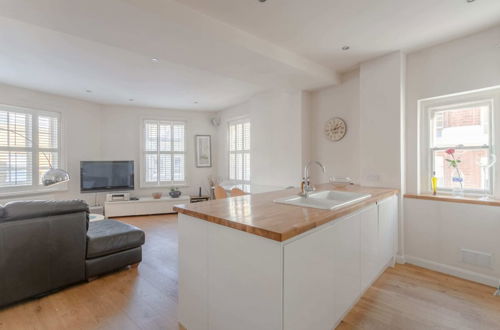 Foto 17 - Fantastic 2 Bedroom Apartment in Central London