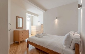 Foto 1 - Fantastic 2 Bedroom Apartment in Central London