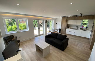 Foto 1 - Modern 2 Bed 2 Bath Flat