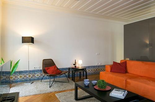 Photo 14 - JOIVY Elegant 2BR Apt w/workspace nearby Baixa-Chiado subway