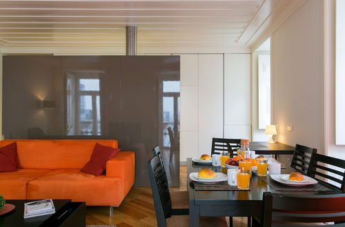 Foto 22 - JOIVY Elegant 2BR Apt w/workspace nearby Baixa-Chiado subway