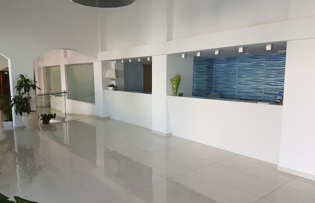 Melini Hotel Suites - Foto 2